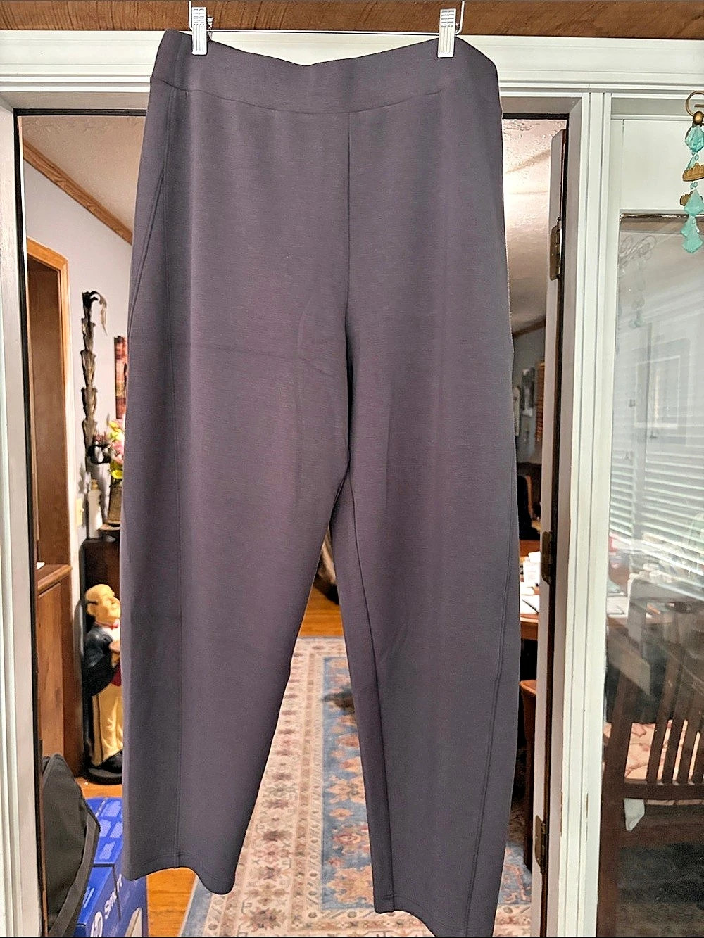 SPANX AirEssentials Barrel Leg Pant Barrel Leg Pants in Gray Size Large NWT